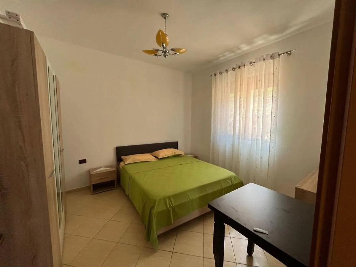 Laert'S Home Σαράντα 0*,  Αλβανία